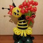 Μια μέλισσα