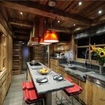 Bucătărie din lemn