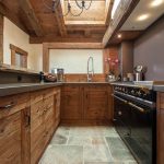 Nhà gỗ phong cách trong nội thất nhà bếp