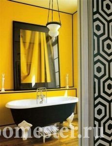 Sarı ve siyah banyo