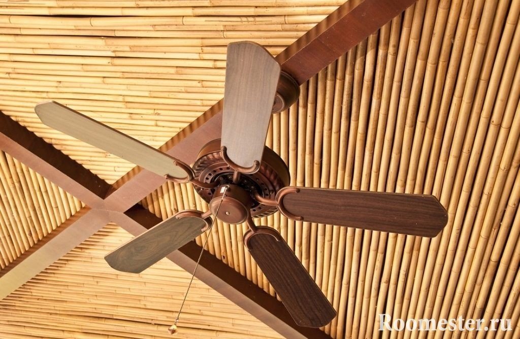 Décorations de plafond en bambou