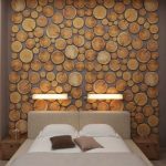 جدار في غرفة النوم مصنوع من الخشب