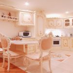 Elegantiški baldai virtuvėje