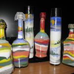 Farvede saltmønstre i flasker