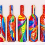 Lyse mønstre på flaskene