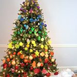 Svetlý vianočný strom