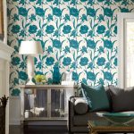 Turquoise wallpaper print in the living room