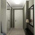 Mirrored ντουλάπα στο διάδρομο