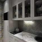 Plan de travail en marbre dans la cuisine