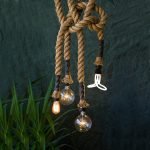 Ampoules sur une corde