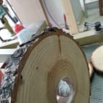 Εφαρμόστε κόλλα ξύλου