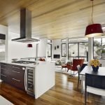 Funktionale Küche kombiniert mit dem Wohnzimmer