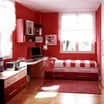 Røde vægge i et børns værelse