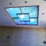 Janela virtual com luz no teto