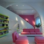 Rózsaszín bútorok a belső terekben