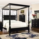 Giường cao cho phòng ngủ theo phong cách cổ điển