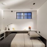 Lille soveværelse med vindue
