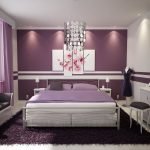 Purpurowe ściany w sypialni