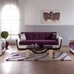 Canapea albă violet