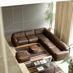 Canapé en cuir spacieux