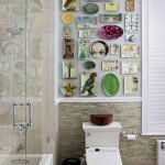 Decoratieve platen in de badkamer