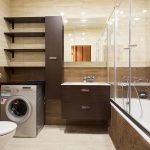 Badeværelse i brun indretning