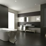 Salle de bain moderne carrelée sombre