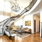 Escalier de luxe dans un manoir