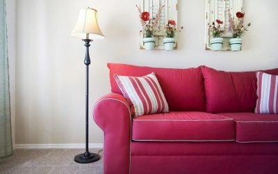 Ways to decorate the wall above the sofa