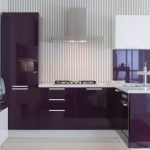 Reka bentuk dapur ungu untuk lelaki.
