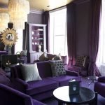 Violetinė sofa