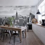 Papel tapiz fotográfico en blanco y negro en la cocina