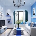 Sol blanc combiné avec des nuances bleues de matériaux de décoration et de décoration intérieure