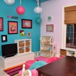 Turquoise and pink in the design of the nursery.