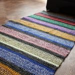 שטיח רצפה צבעוני