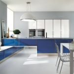 Minimalisme blått kjøkken