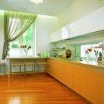 Cortina verde na cozinha