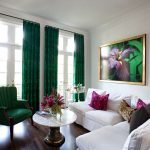 Тамнозелене завесе у дневној соби