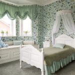 וילונות ירוקים בחדר השינה לילדה