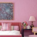 Vaaleanpunaiset sävyt makuuhuoneen suunnittelussa