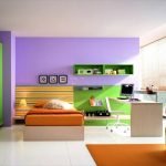 La combinaison de peinture verte et violette