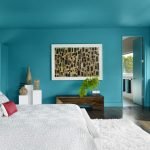 Bức tường màu ngọc lam trong phòng ngủ