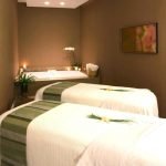Sala de masajes estilizada por el minimalismo