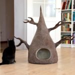 Casa del árbol para un gato