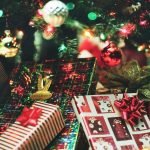 Mjesto za darove ispod božićnog drvca