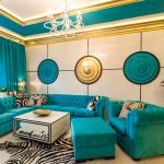 Diseño de interiores en tonos beige y turquesa photo