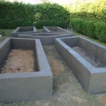 Wykonywanie betonowych łóżek: krok 4