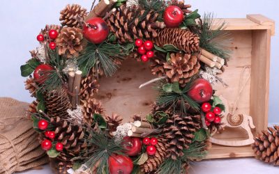 Paano gumawa ng isang Christmas wreath gamit ang iyong sariling mga kamay