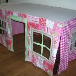 Çocuklar için DIY ev