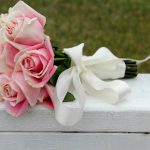 Hvordan lage en bukett roser med egne hender